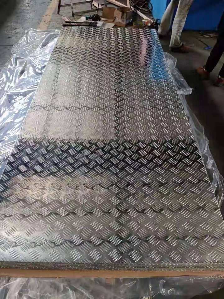 Diamond Aluminum Chequered Plate Sheet 1060 3003 5052 5754 6061 6063 Tear Drop