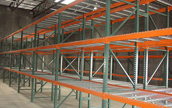 USA Q235B Steel Teardrop Pallet Rack for Warehouse