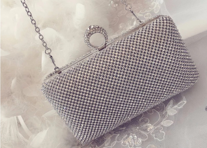 Best Stunning Silver Mesh Clutch Purse Metal Rhinestone And Ring Closure wholesale