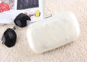 Best Fashionable White Pearl Acrylic Evening Clutch Handbag For Dinner Party wholesale