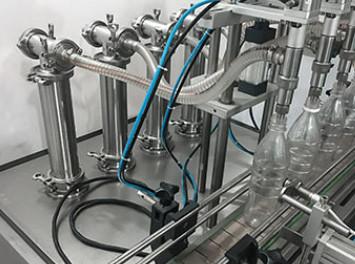 Cheap Four Nozzles Automatic Liquid Filling Machine , Automatic Bottle Filling Machine for sale