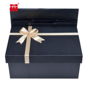 China 2mm Paperboard Foldable Garment Packaging Box With Lid ISO Approval on sale