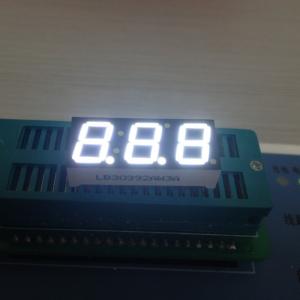 Wide Viewing Angle Surface Mount 7 Segment LED Display Triple Digit Long Lifespan