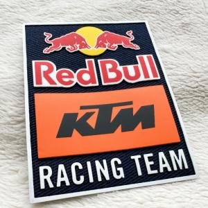 China Screen Printing Custom Clothing Patches Silicone Logo On Woven Label on sale