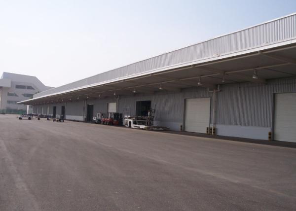 Cheap Large Span Logistics Steel Structure Warehouse Pre Engineered Customized for sale