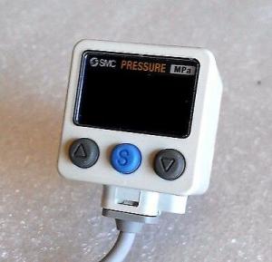 SMC electronic pressure switch with display Save Installation Time
