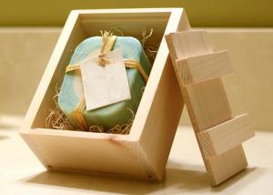 Natural Style Custom Wood Serving Tray , Rectangular Serving Tray With Lid
