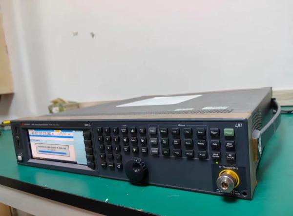 Cheap Keysight N5183B MXG X-Series Microwave Analog Signal Generator 9kHz To 40 GHz for sale