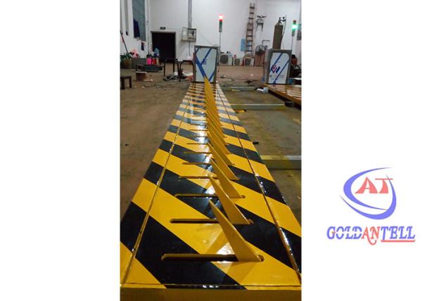 Cheap 5 Meter Long Tyre Spike Barrier Automatic Remote Control Road Spike Barrier With LED Light for sale