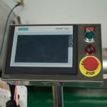 Customizable Labeling Machine Automtiac Flat Surface Bottle Labeller With Date