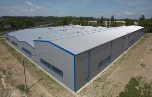 China Prefab Q235 Q345 CZ Purlin Warehouse Steel Structure on sale