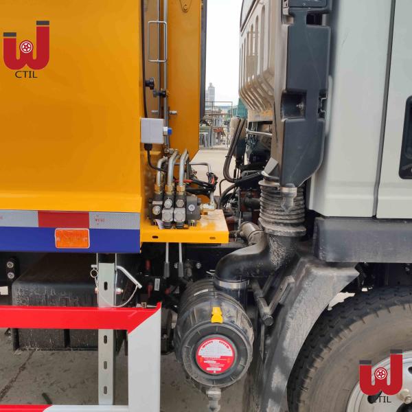 Cheap CCC Compactor Garbage Truck 6CBM Dump Truck Trash Removal for sale