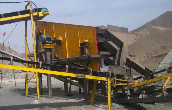 Cheap 4 Deck Vibrating Screening Machine For Slag , Quarry for sale