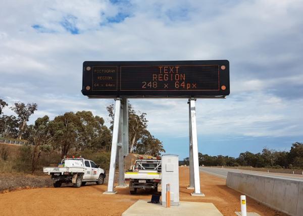 Cheap Electronic Variable Message Signs LED Traffic Display For Motorways Tunnels Bridges for sale