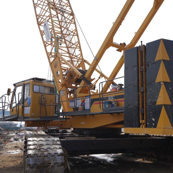 Cheap XGC85 85T Second Hand Crawler Cranes With Wide Lifting Height And Range for sale