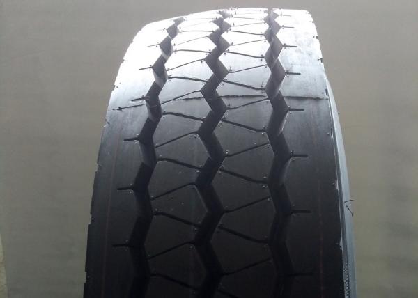 Cheap 12R22.5 Truck Bus Radial Tyres 152/149 Load Index Steel Wire Structure for sale