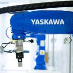 6 Axis Pick And Place Robotic Arm Yaskawa GP8 With CNGBS Robot Gripper For