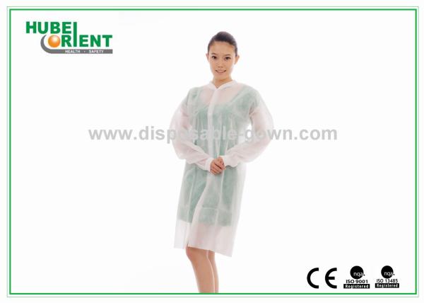 Cheap Disposable PP/Non-Woven/SMS/tyvek lab coat With Snaps For Hospital Nursing for sale