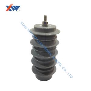 Electronic voltage sensor used in smart circuit breakers for medium and low voltage power distribution fields