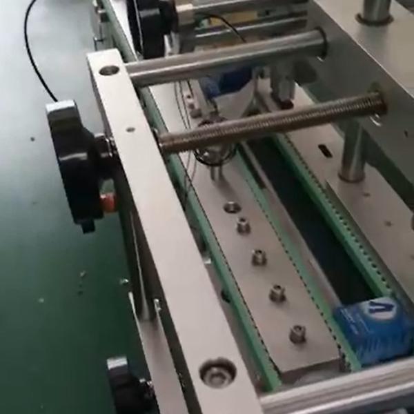 Cheap Automated Labeling Machine Connected By Belt Reducing Labor Costs High Efficiency for sale