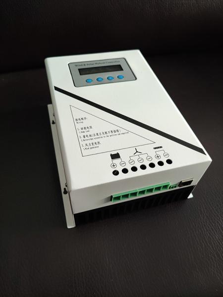 Cheap 24V 48V 1000W MPPT Wind Charge Controller LCD Display Mppt Hybrid Controller for sale