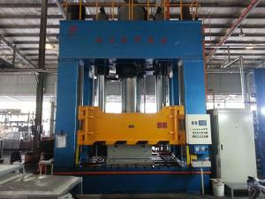 China 4 Column  Hydraulic Compression Press , Heavy Duty Hydraulic Press Machine 800 Ton on sale
