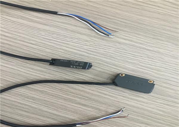 Easy Adjustment Photoelectric Light Sensor , Optical Beam Sensor Many Output