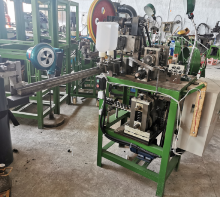 9-Gauge Fencing Staple Machine