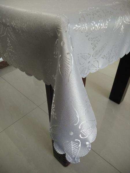 Cheap BSCI audit passed-Hot selling products-100% Polyester Jacquard table cloth for leaf design for sale
