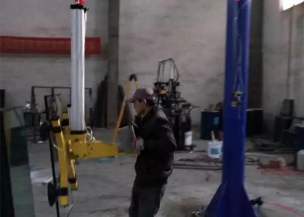 Cheap Energy Saving Vacuum Hoist Lifting Systems Four Sucker For Glass Processing for sale