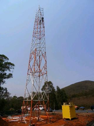 Cheap 30m 3 Leg 4 Leg 5G Internet WIFI Telecom Steel Lattice Tower Self Supporting for sale