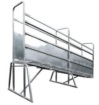 Cheap Adjustable Galvanized Cattle Chute Loading Ramp for sale