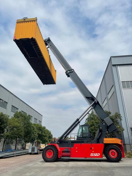 Cheap 45000kg Container Reach Stacker With CUMMINS QSM11-330 Engine for sale