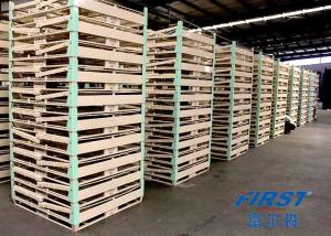 Wire mesh container used in storing goods in warehouse