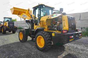 2200kg 2400rpm Small Articulating Front End Loader For Transporting Blocks
