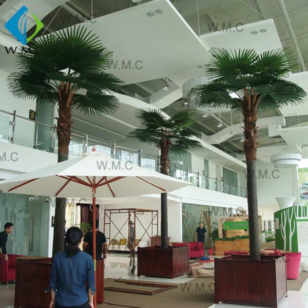 Cheap Outdoor Indoor Artificial Palm Trees Long Use Life No Color Fade Easy Clean for sale