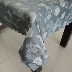 Best Hot selling products-100% Polyester Jacquard table cloth with tulip design wholesale