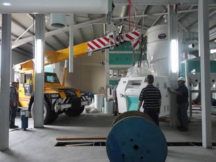 MME Series Electrical Roller Mill Flour Milling Equipment With Customized Color