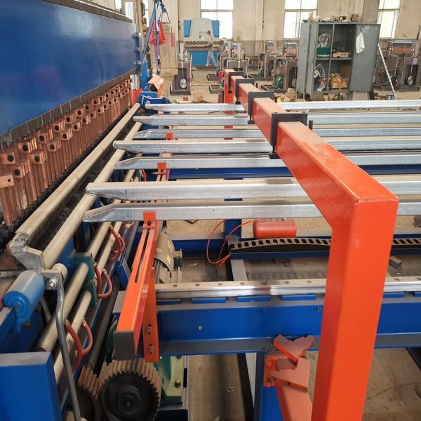 Cheap 3.5m Width Cultivating Fishery Wire Welding Machinery , 51pcs Pin Diamond Fence Making Machine for sale