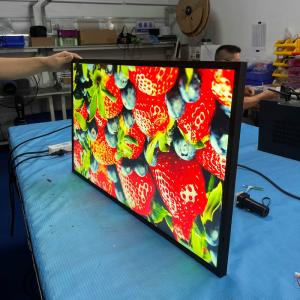 32'' 4K highlight LCD panel outdoor LCD display store window bright Signage Display