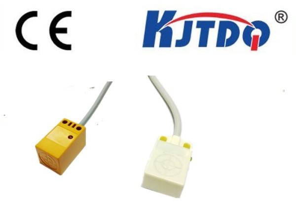 3 Wire Proximity Sensor , Flush And Non Flush Proximity Sensor 0.1ms Response