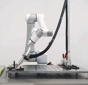 Best 1300mm Range Collaborative Robots For Triangular Spiral Welding wholesale