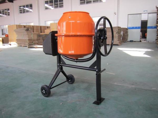 Cheap High Stability Concrete Mixer Machine / Cement Mixer Machine Solid Frame for sale