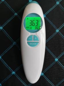 Household Lcd Infrared Forehead Thermometer High Accuracy With 32 Sets Memory