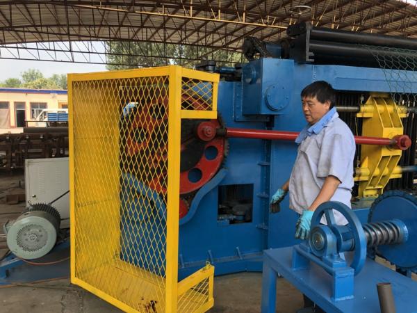 Cheap Galvanized And Pvc Coated Gabion Mesh Machine , Hexagonal Wire Netting Machine for sale