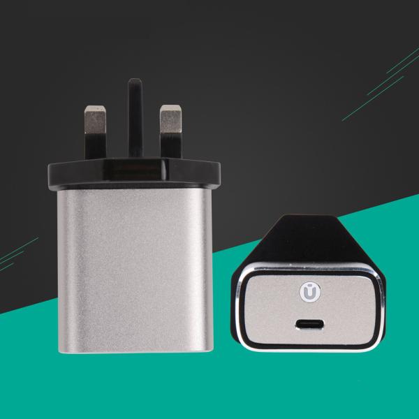Cheap Aluminium Alloy Cell Phone Charger Adapter Type C Port Fire proof for sale