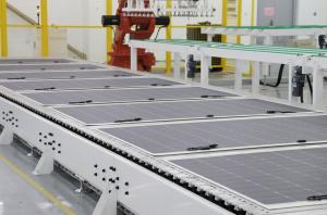 226.00cm * 122.00cm * 0.30cm Arched Roof Hjt Solar Modules for Power Generation 44 Degree Rated Operating Temperature