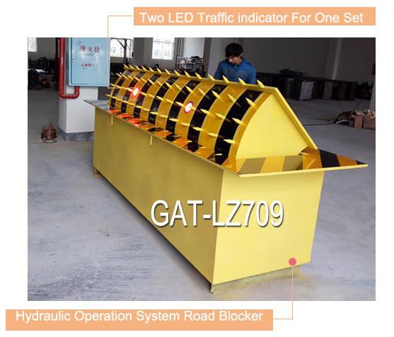 Cheap Red Led Traffic Light Automatically Hydraulic Road Blocker With Rising Vehicle Blocker for sale