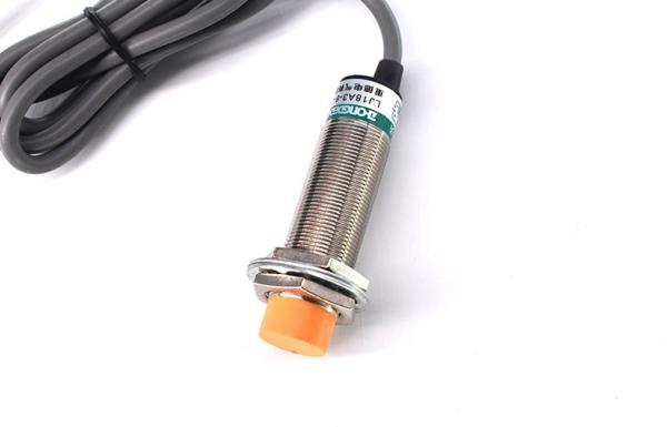 Cheap Cylinder Shape NPN Proximity Switch , Inductive Proximity Sensor Switch for sale