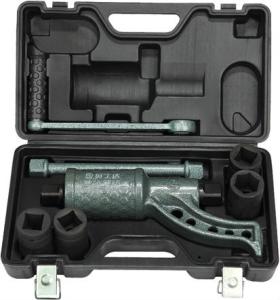 China Electrical Workshop Equipments 40Cr Labor Saving Tire Wrench 4800N M on sale